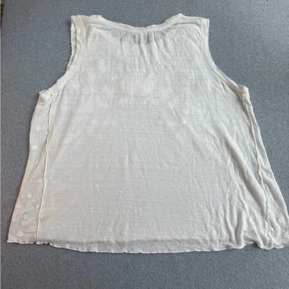 Sundance White Floral Embroidered Tank - Picture 6 of 6